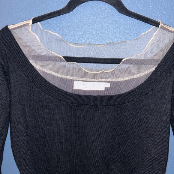 ASTR the label black sweater crop top - Picture 4 of 10